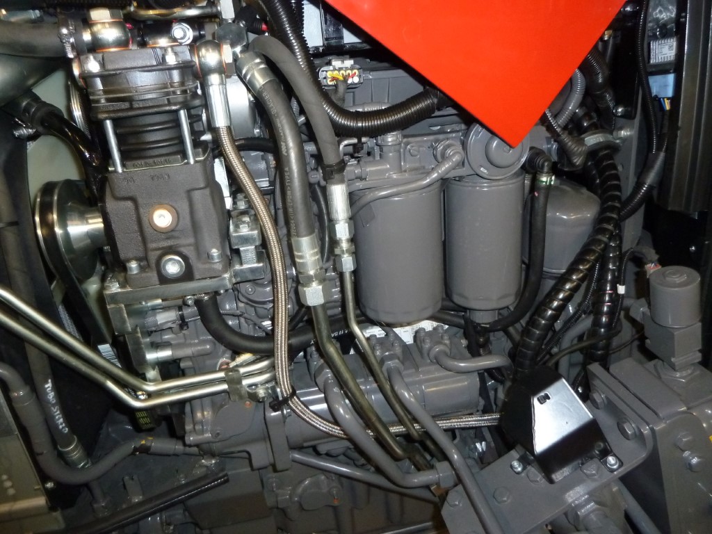 compressore-per-impianto-di-frenatura-pneumatico-mother-regulation-per-trattore-massey-ferguson-f3710.jpeg