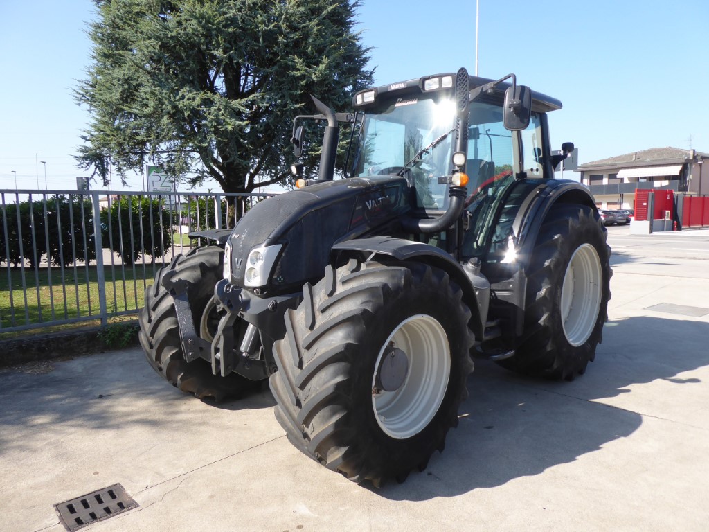 Impianto di Frenatura Idraulico installato su TRATTORE VALTRA N163